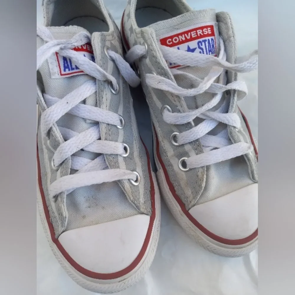 Converse Kids size 13 Chuck Taylor American Flag Stars Stripes